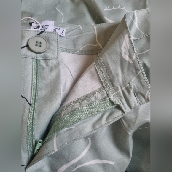 Princess polly face pants - Picture 6 of 9